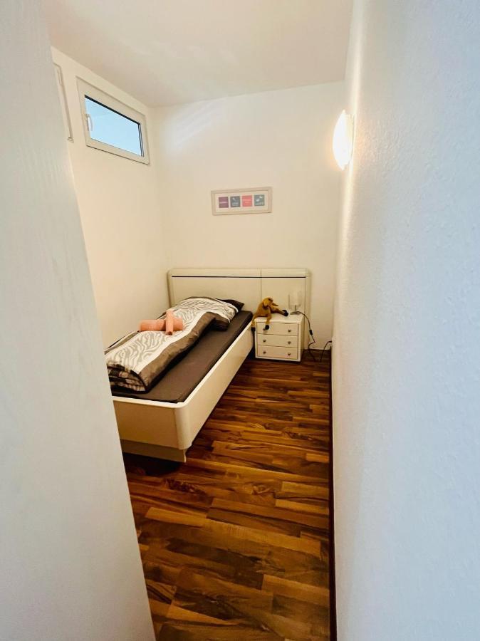 Nasa Wohnung Uerdingen เครเฟลด์ ภายนอก รูปภาพ