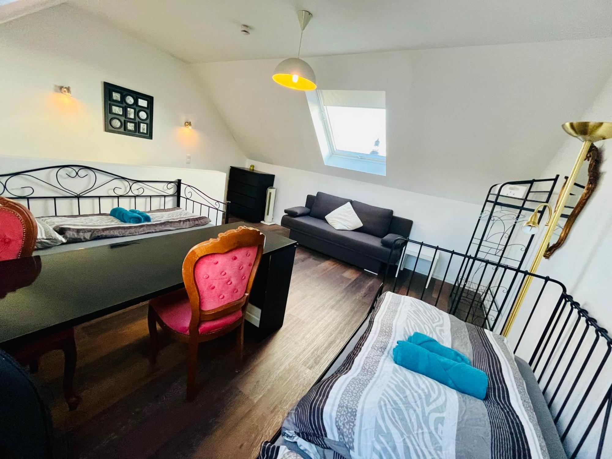 Nasa Wohnung Uerdingen เครเฟลด์ ภายนอก รูปภาพ