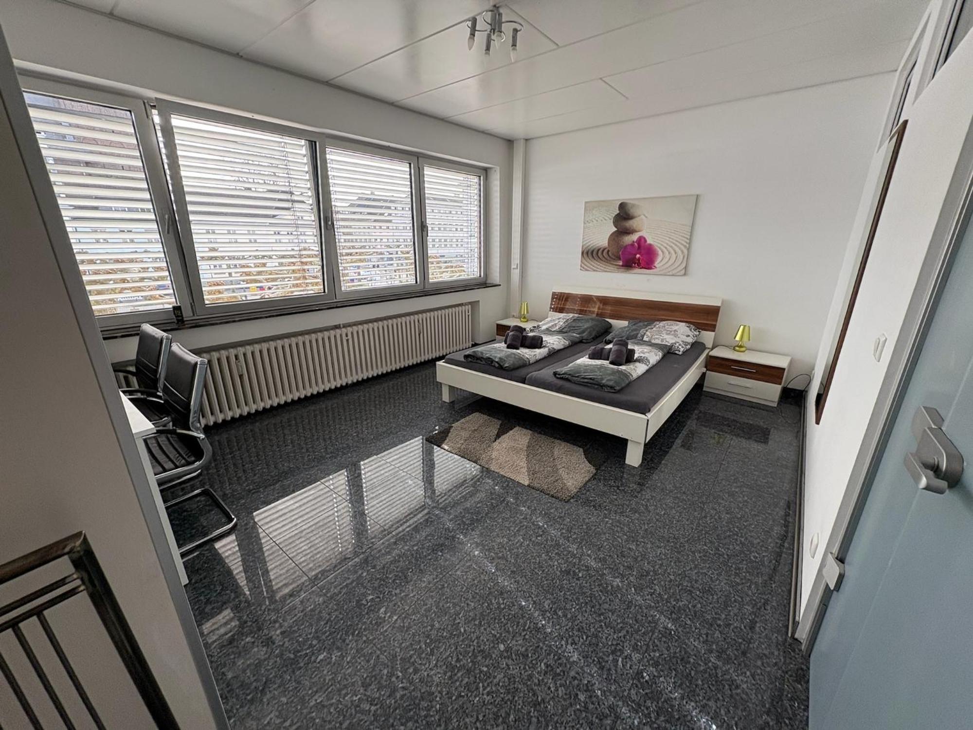 Nasa Wohnung Uerdingen เครเฟลด์ ภายนอก รูปภาพ